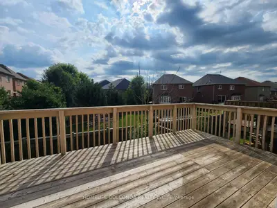 29 Watersplace Avenue Main 2N, Ajax, ON L1Z 0H5