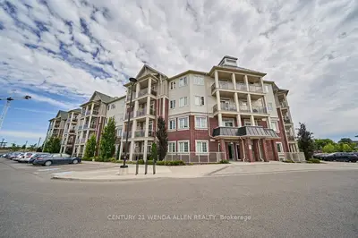 84 aspen springs Drive 214, Clarington, ON L1C 0V3