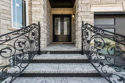 48 Bellefontaine Street, Toronto E05, ON M1S 1J7