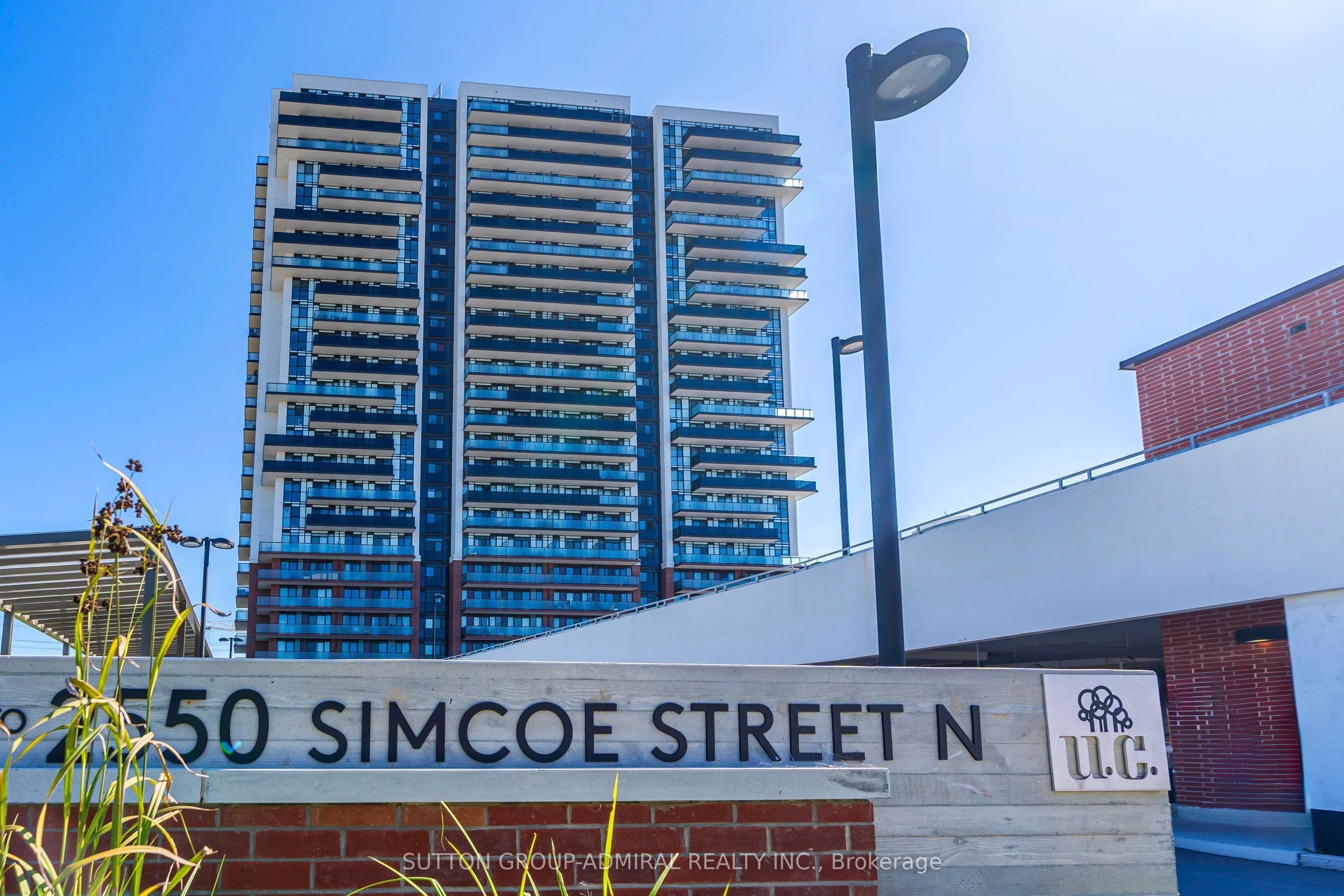 2550 Simcoe Street N 1909, Oshawa, ON L1L 0R5