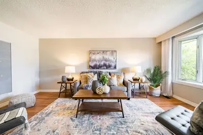 500 Tennyson Court, Oshawa, ON L1H 3K7