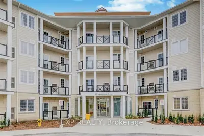 50 Lakebreeze Drive 225, Clarington, On L1b 0v9