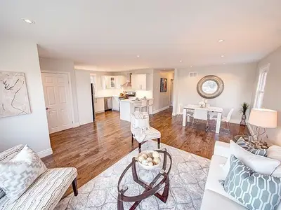 392 Athol Street E, Oshawa, On L1h 1l1