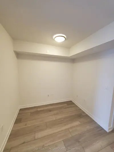 225 Village Green Square 705, Toronto E07, ON M1S 0N4