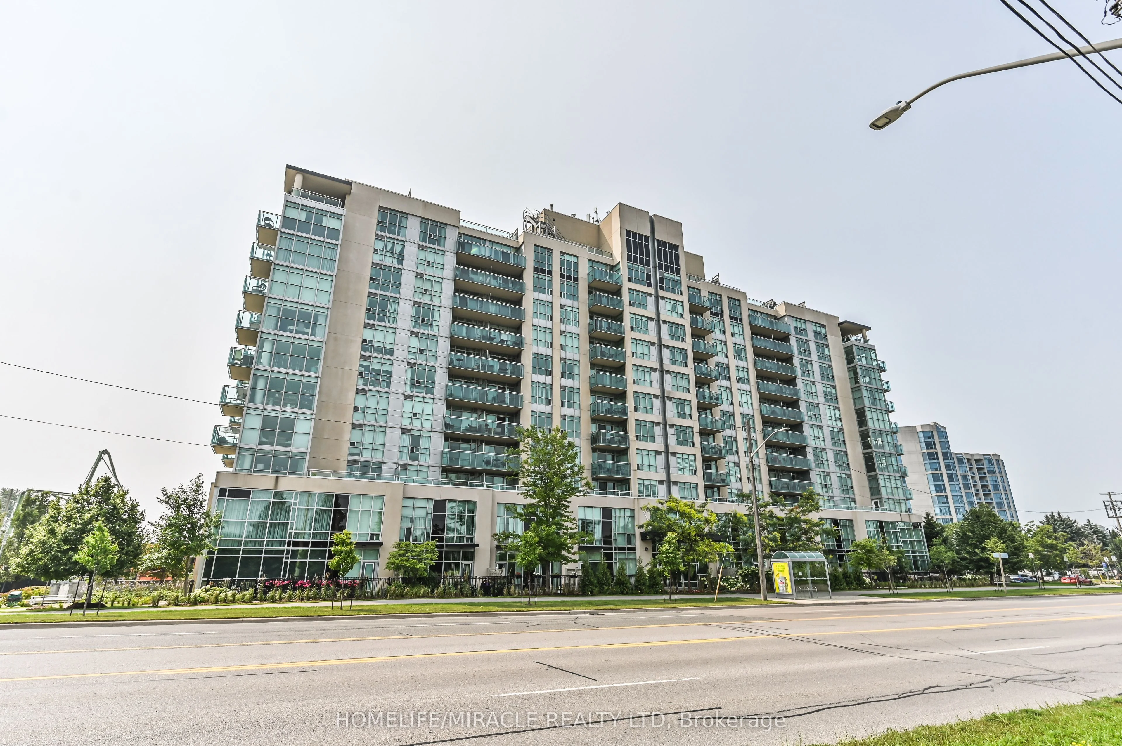 1600 Charles Street 409, Whitby, On L1n 0g4
