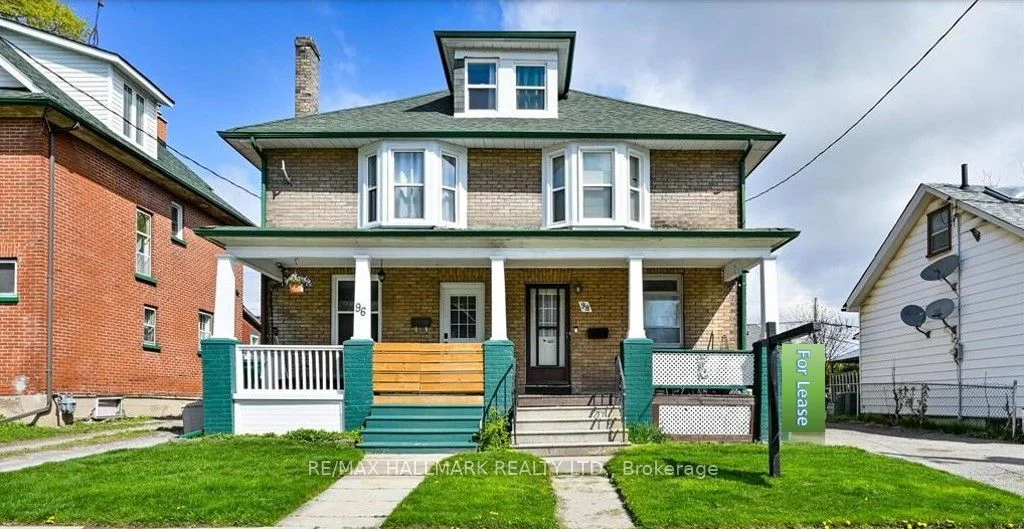 98 Agnes Street Upper, Oshawa, On L1g 1v4