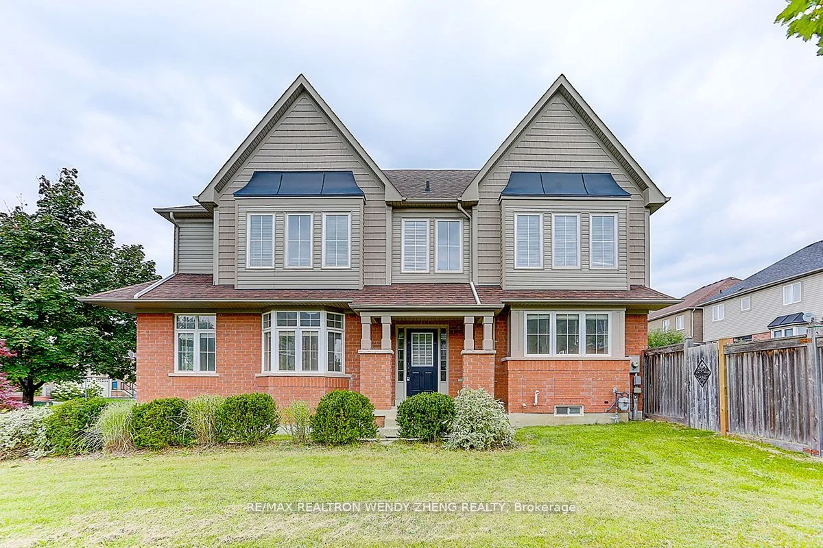 96 Woodbine Place, Oshawa, ON L1L 1C5