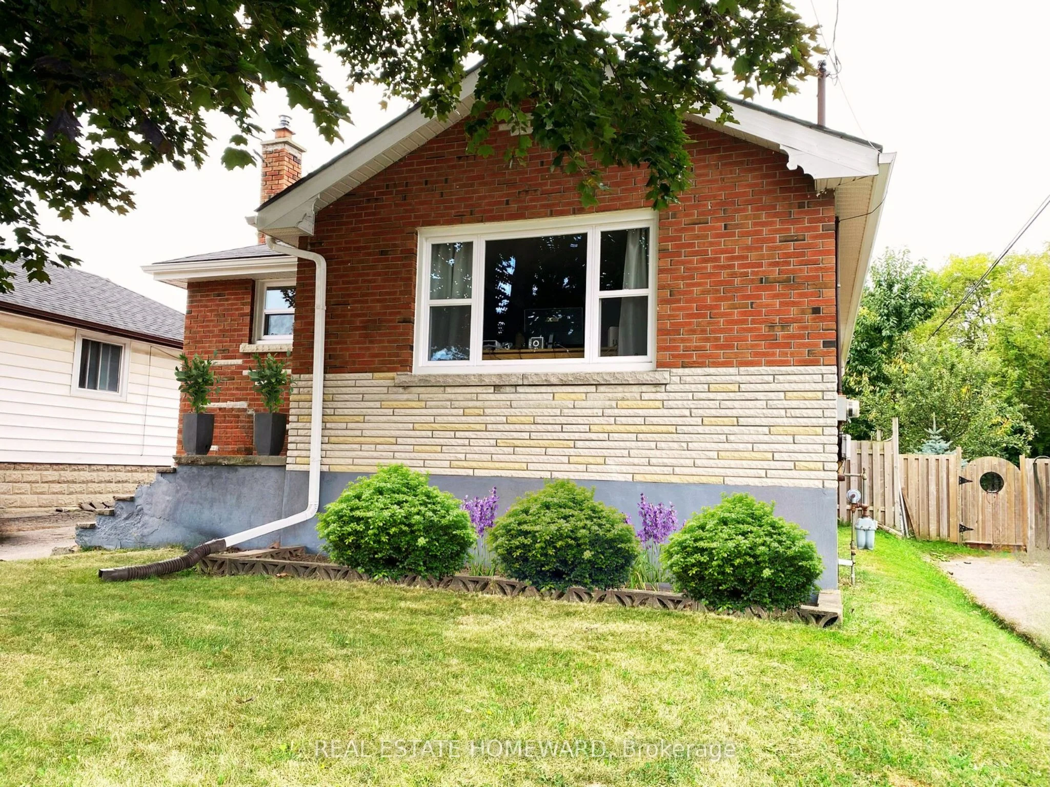 784 Oxford Street, Oshawa, ON L1J 3W1
