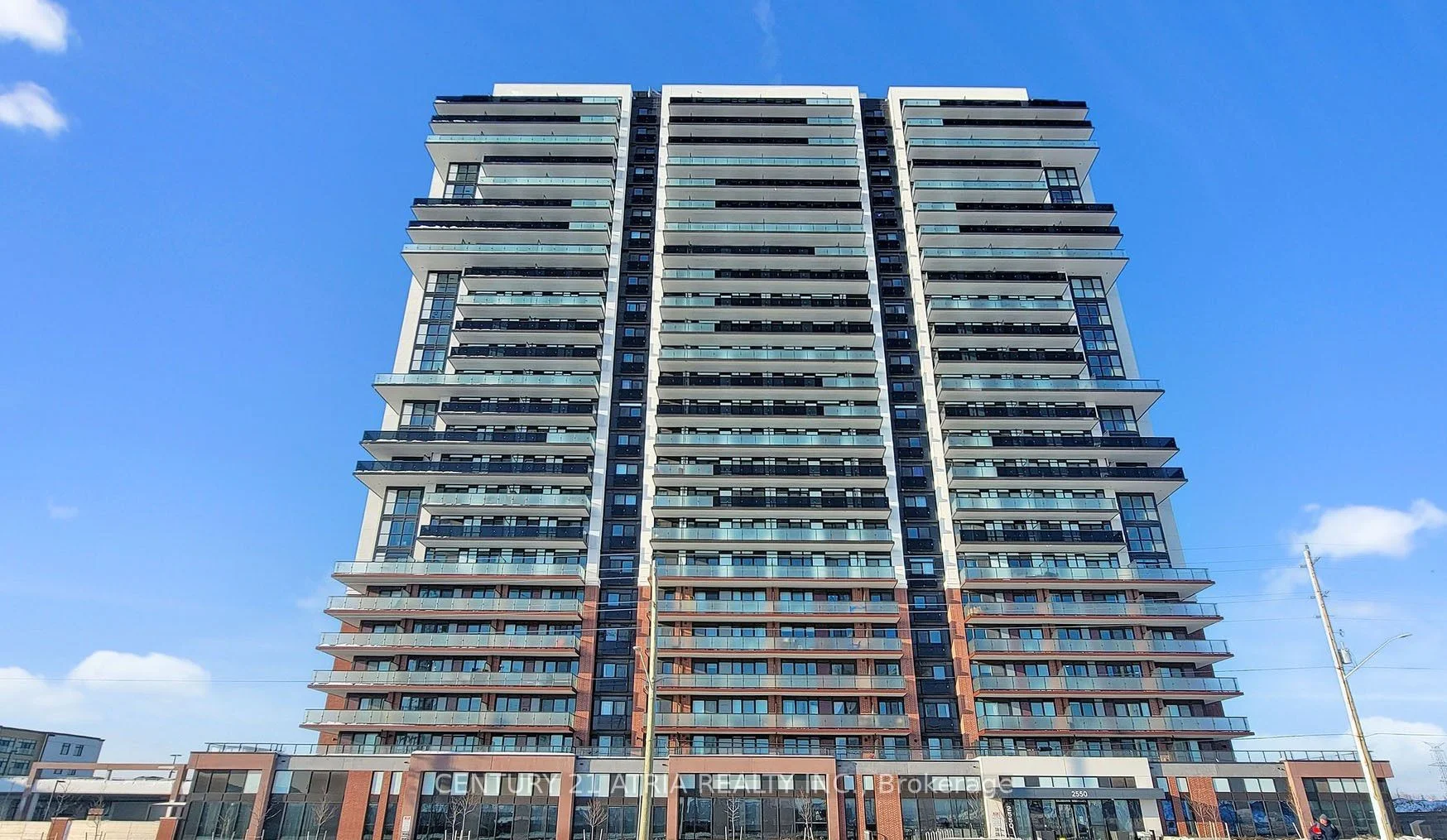 2550 Simcoe Street N 1705, Oshawa, ON L1L 0R5