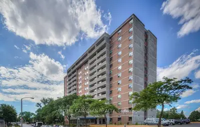 Condo Apartment in Toronto