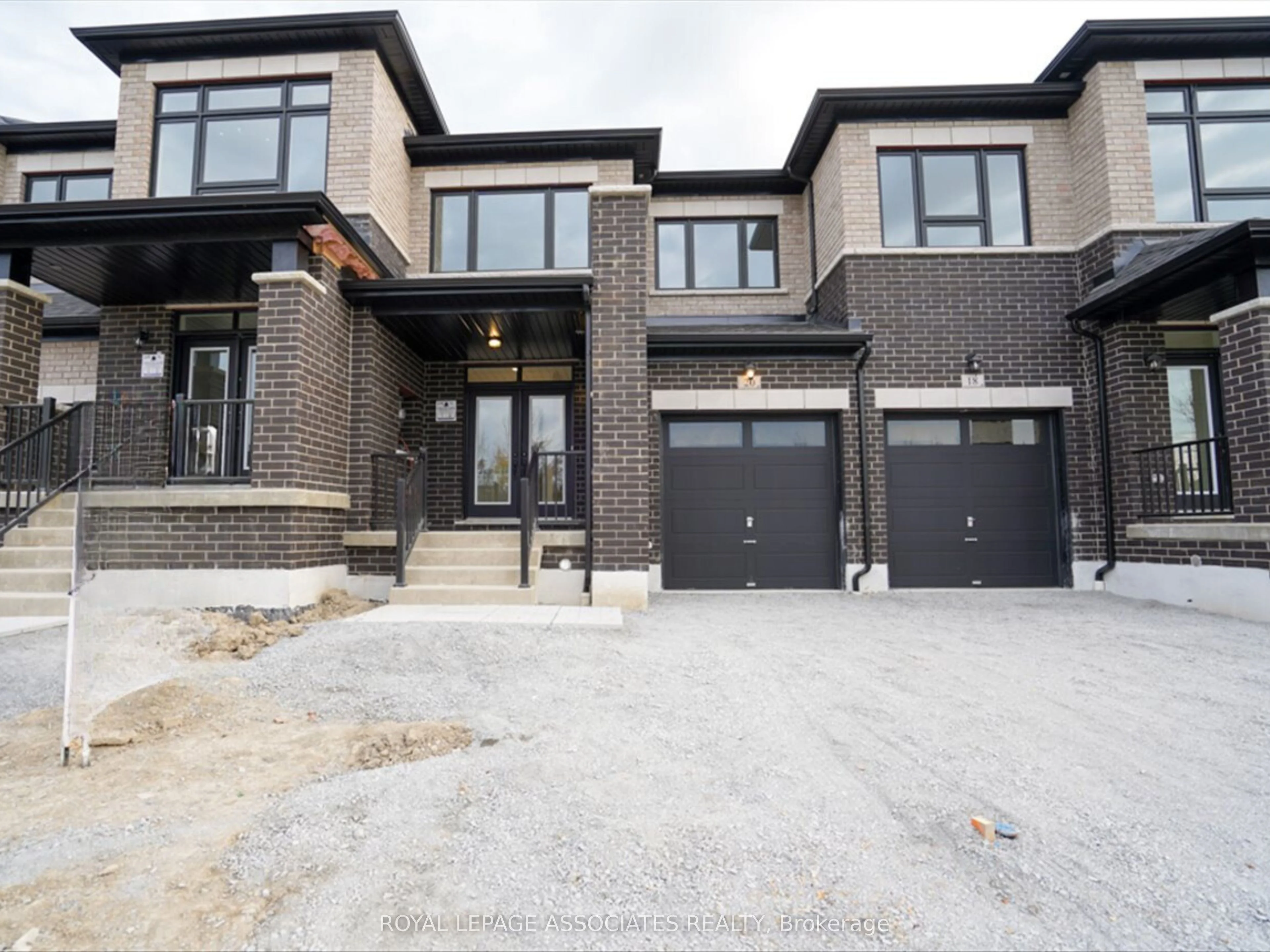 20 Littlewood Drive, Whitby, ON L1P 0H4