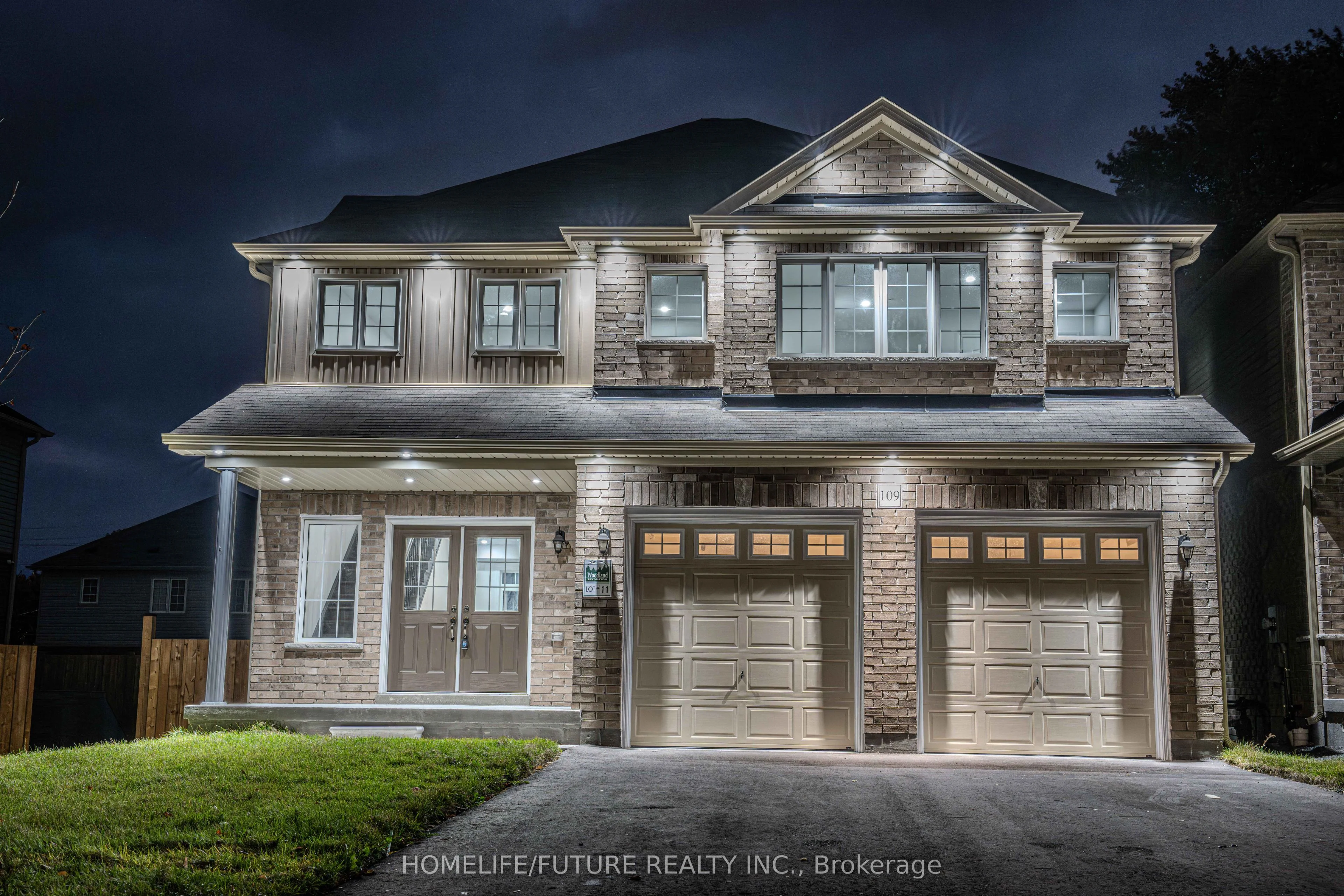 109 Merivale Court, Oshawa, On L1h 8s4