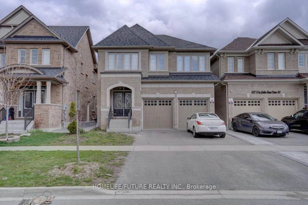 Detached in Oshawa