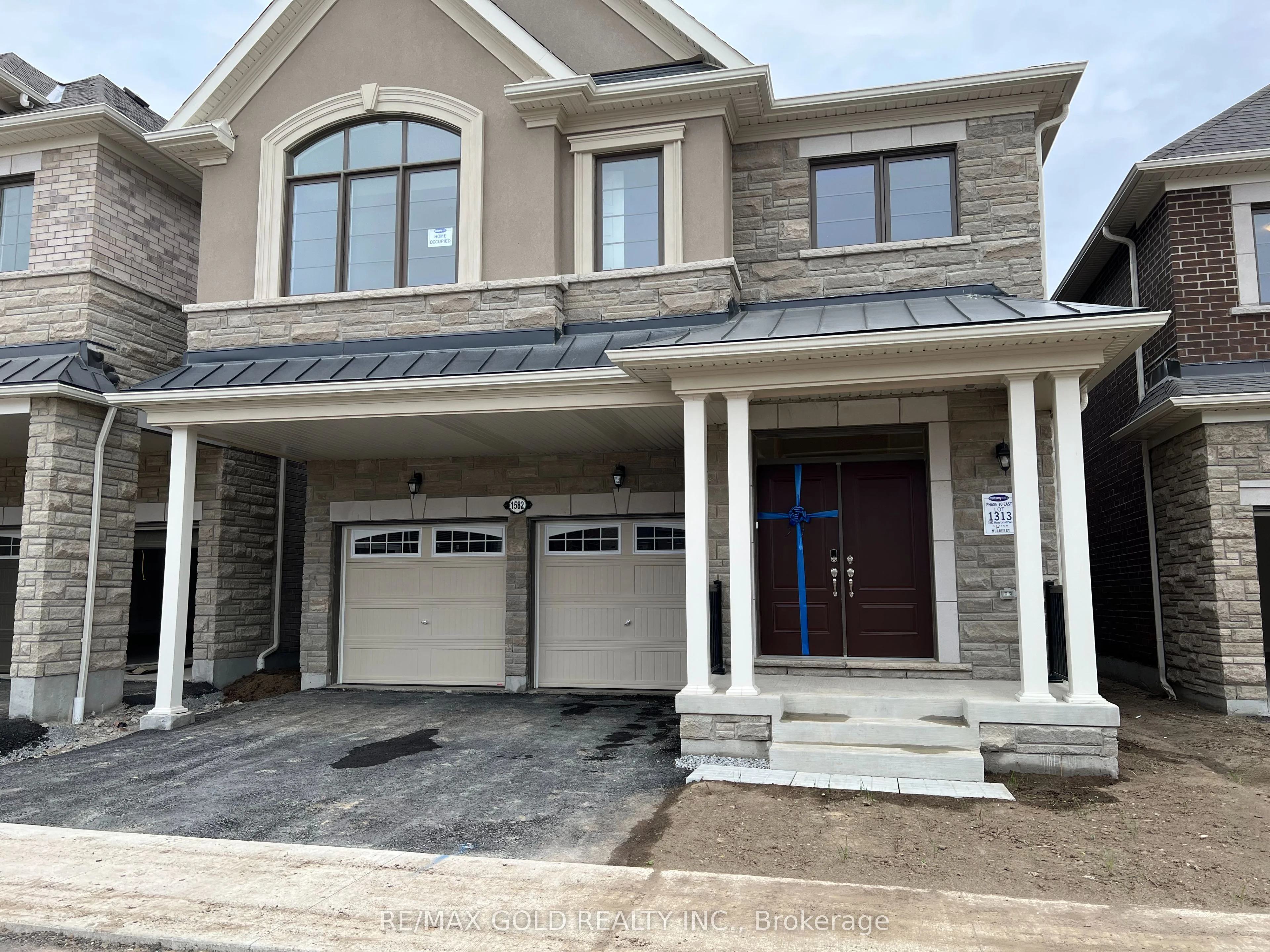 1582 Honey Locust Place, Pickering, On L6x 0p1
