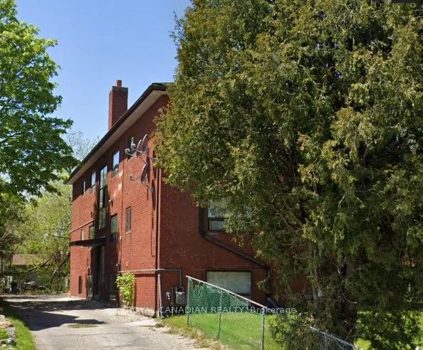 80 Falmouth Avenue #5, Toronto E04, ON M1K 4M8