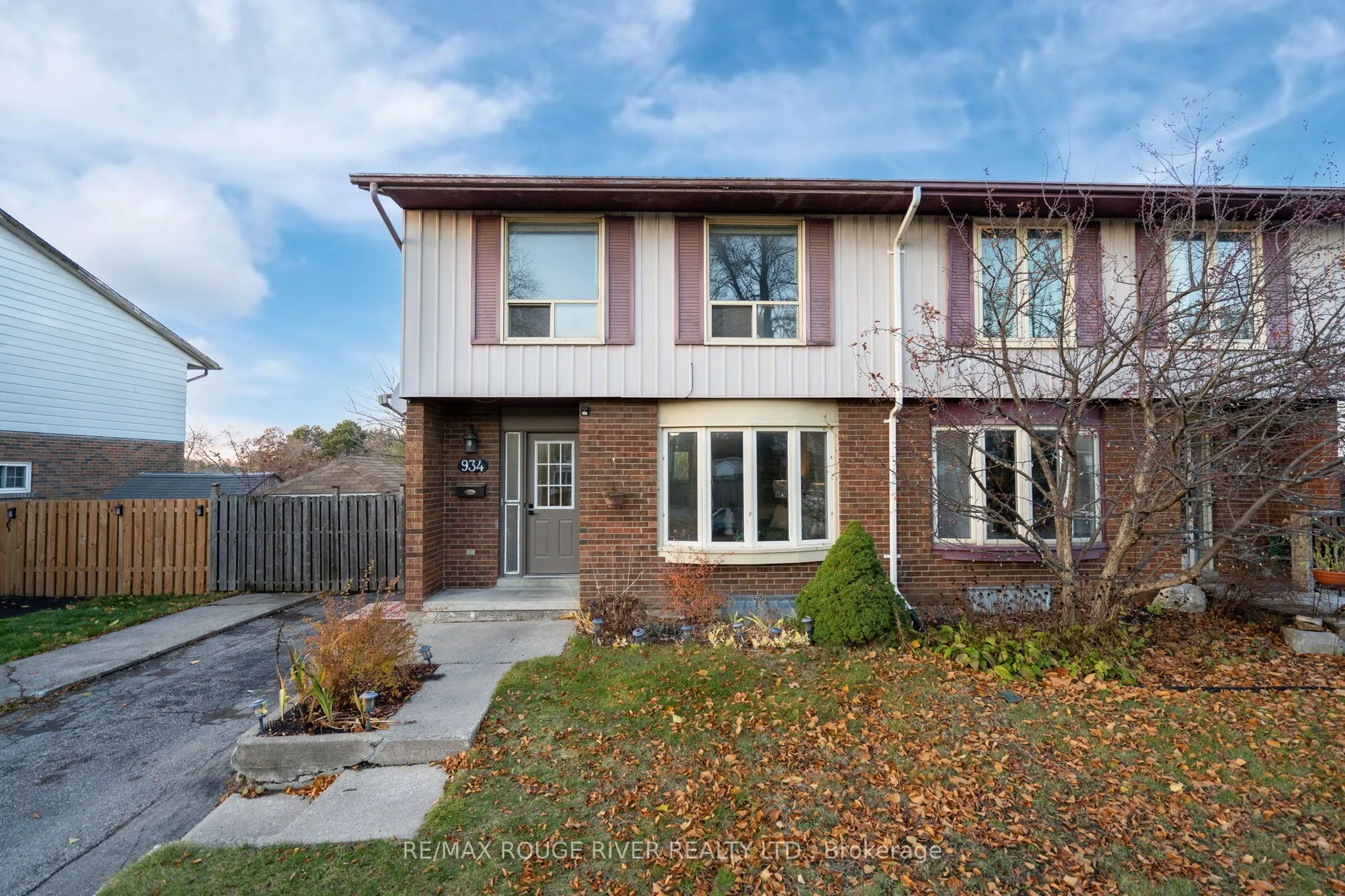 934 Harding Street, Whitby, ON L1N 1Y7