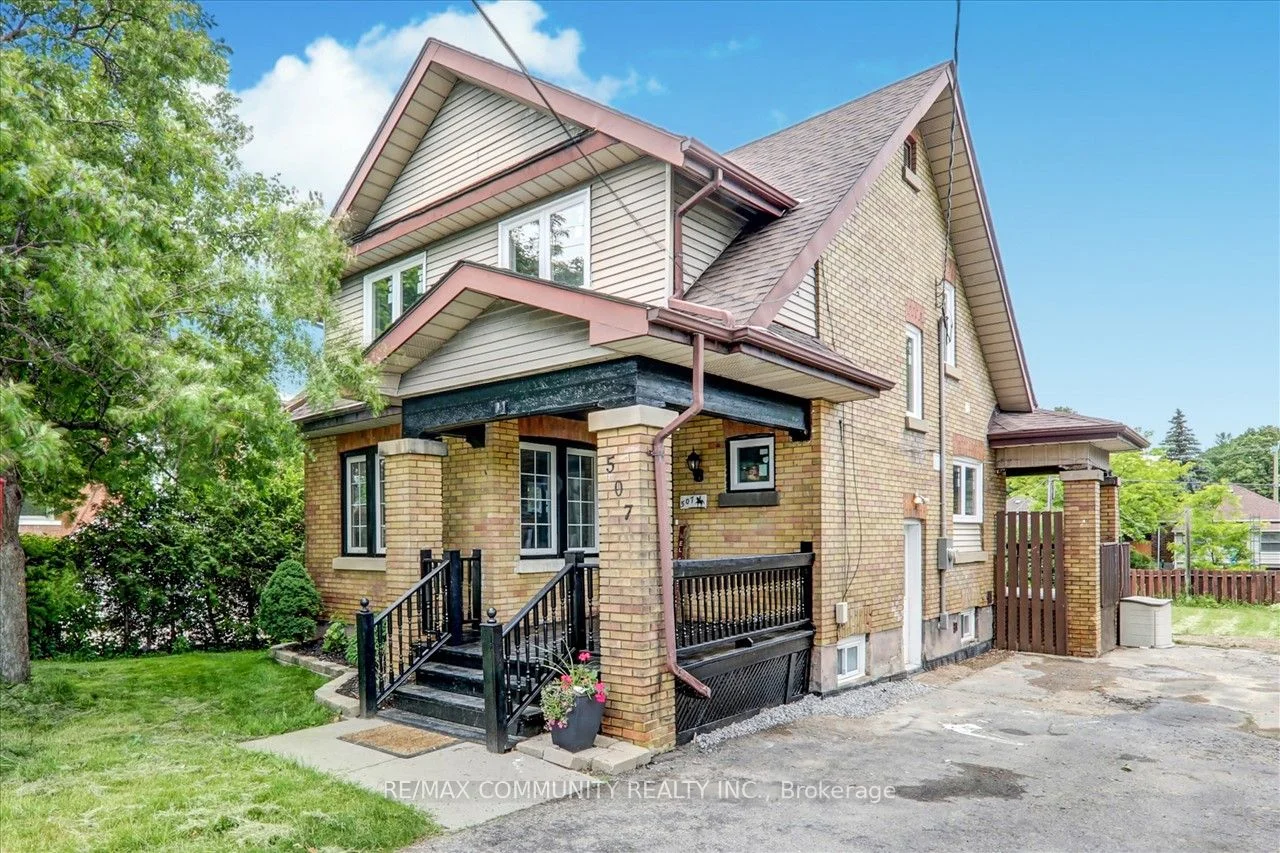 507 Brock Street S Main, Whitby, On L1n 4k8