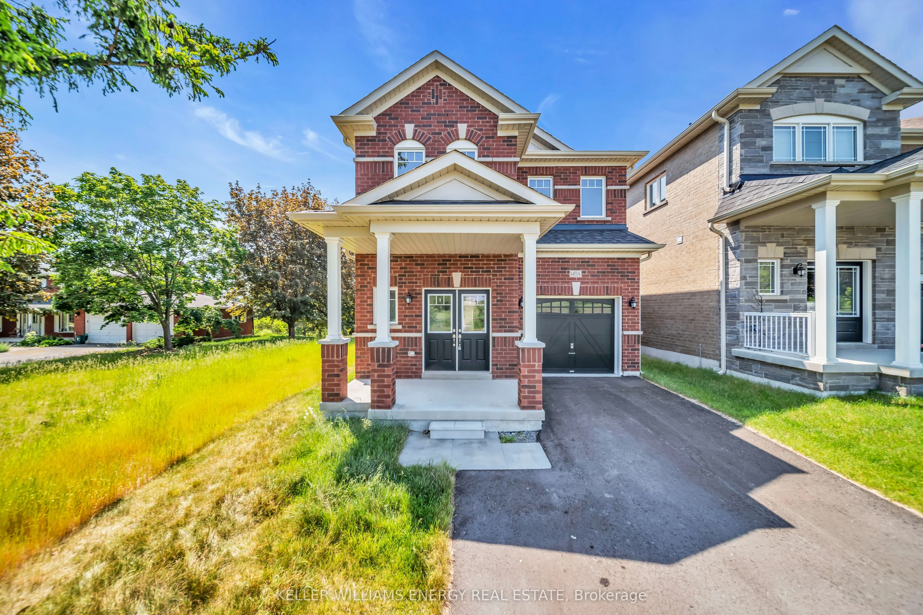 1453A Gord Vinson Avenue, Clarington, ON L1E 2N7