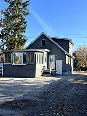 916 Brock Street S, Whitby, On L1n 4l6