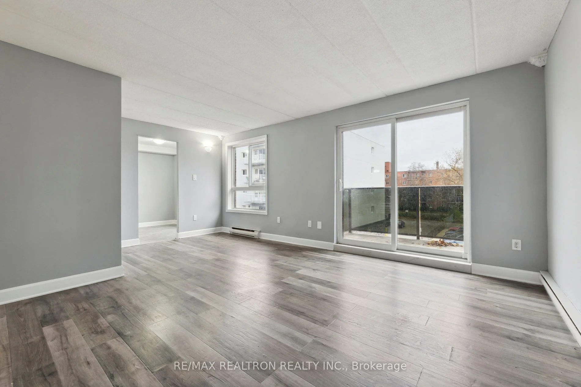 53 Taunton Road 70, Oshawa, On L1g 3t6