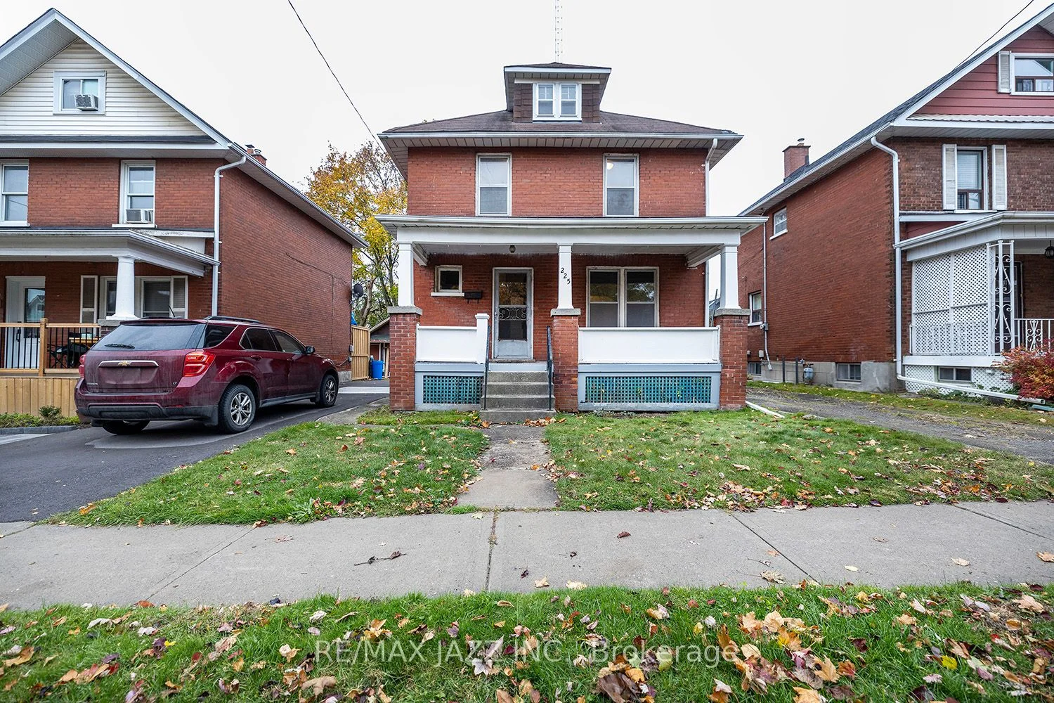 225 Bruce Street, Oshawa, ON L1H 1R4