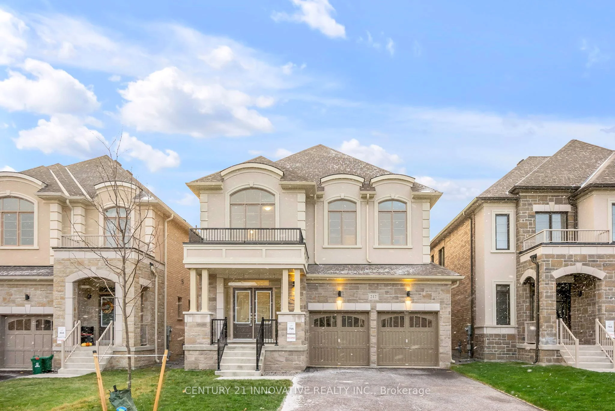 212 Doug Finney Street, Oshawa, ON L1K 3G3