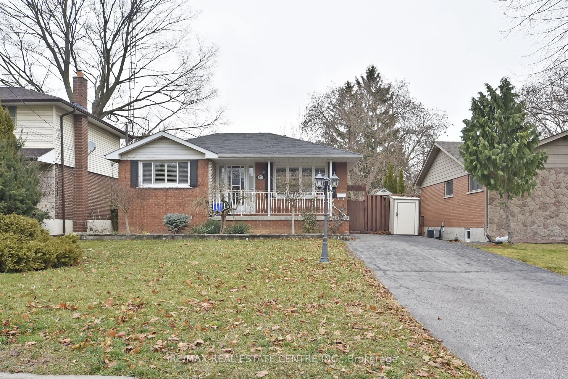 539 Brentwood Avenue W, Oshawa, On L1g 2s9