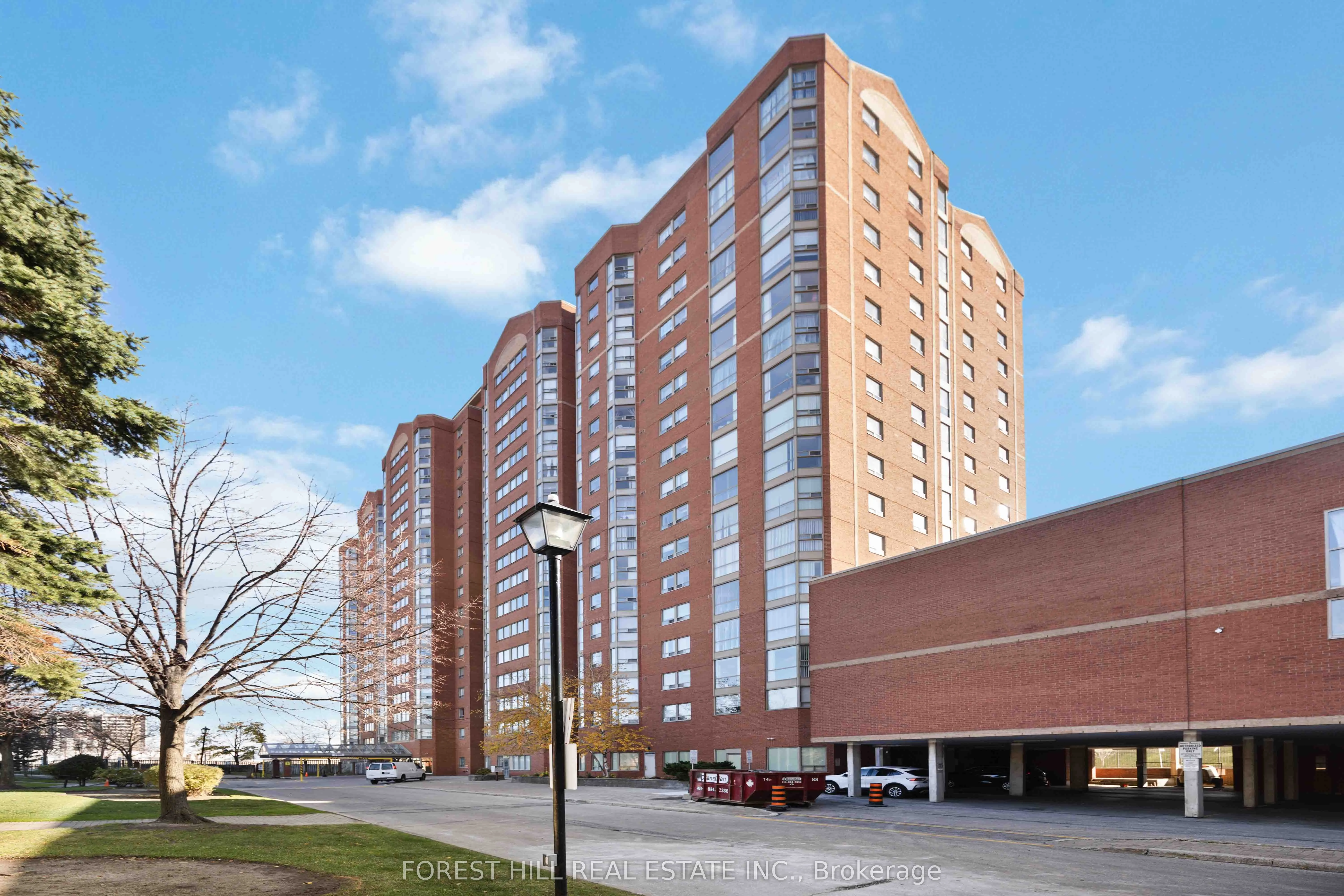 2466 Eglinton Avenue E 518b, Toronto E08, On M1k 5j8