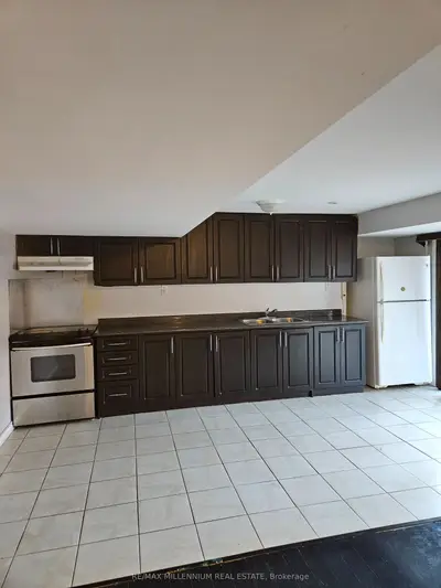 94 Tozer Crescent Bsmt, Ajax, On L1t 5a2