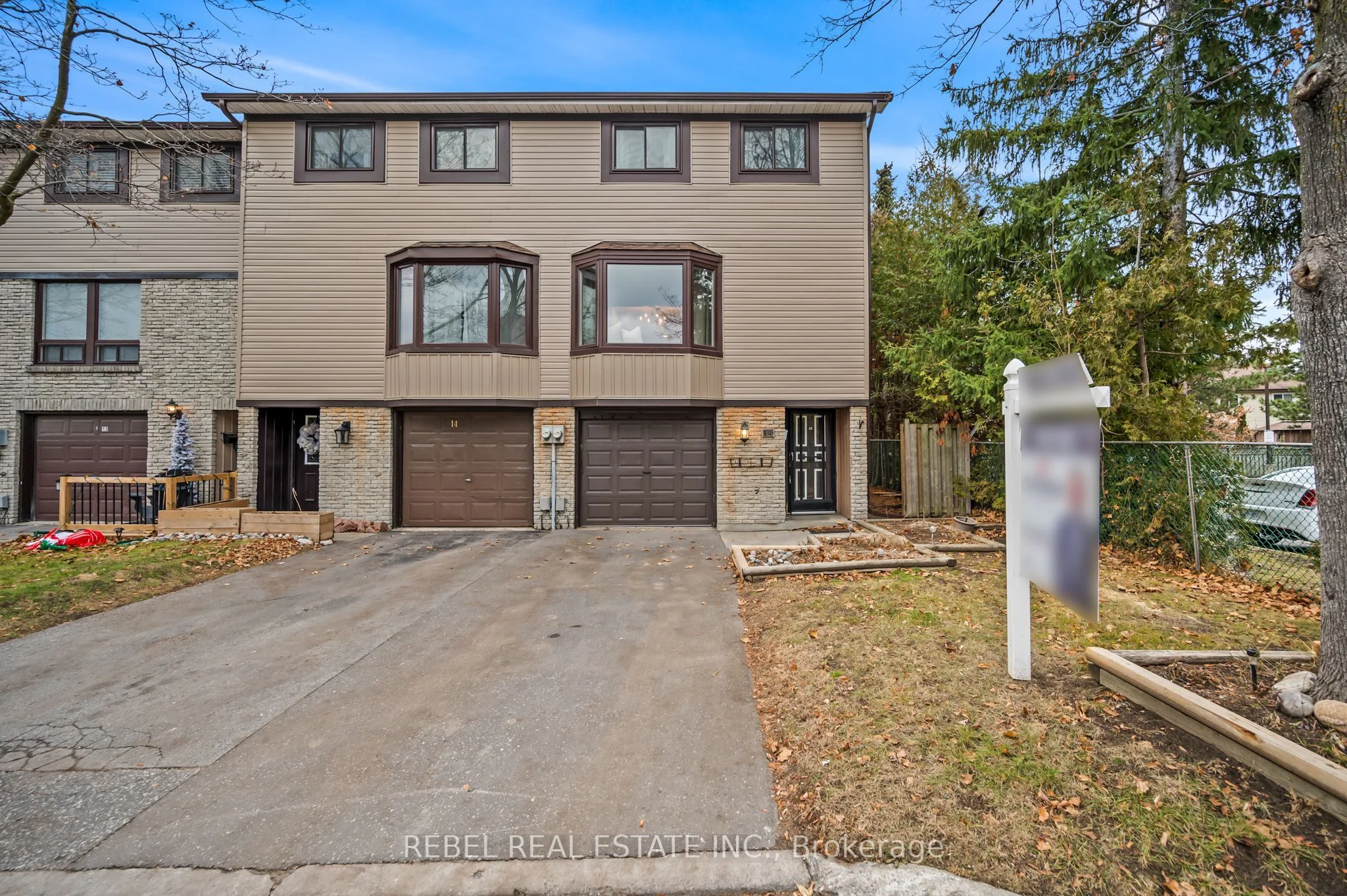 221 Ormond Drive 15, Oshawa, ON L1G 6T7