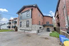100 Cromwell Avenue 4, Oshawa, ON L1J 4T6