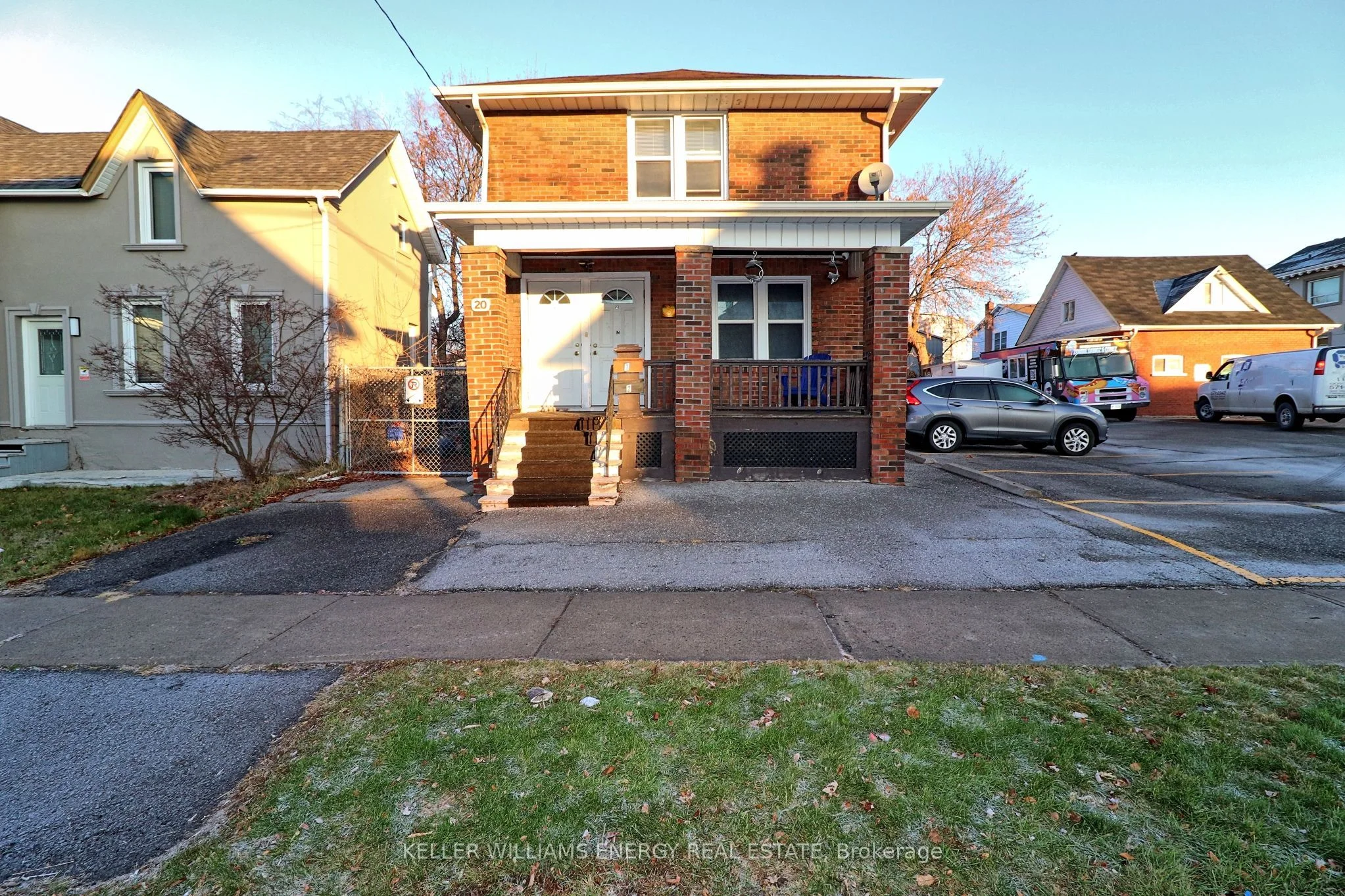 20 Colborne Street W 1, Oshawa, ON L1G 1L9