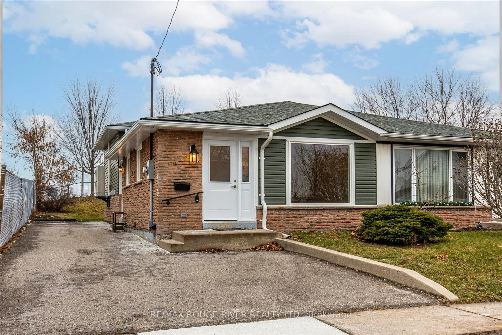 170 Vancouver Street B, Oshawa, ON L1J 5X4