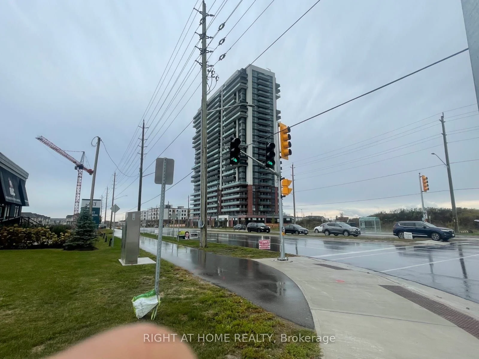 2550 Simcoe Street N 1414, Oshawa, On L1l 0r5