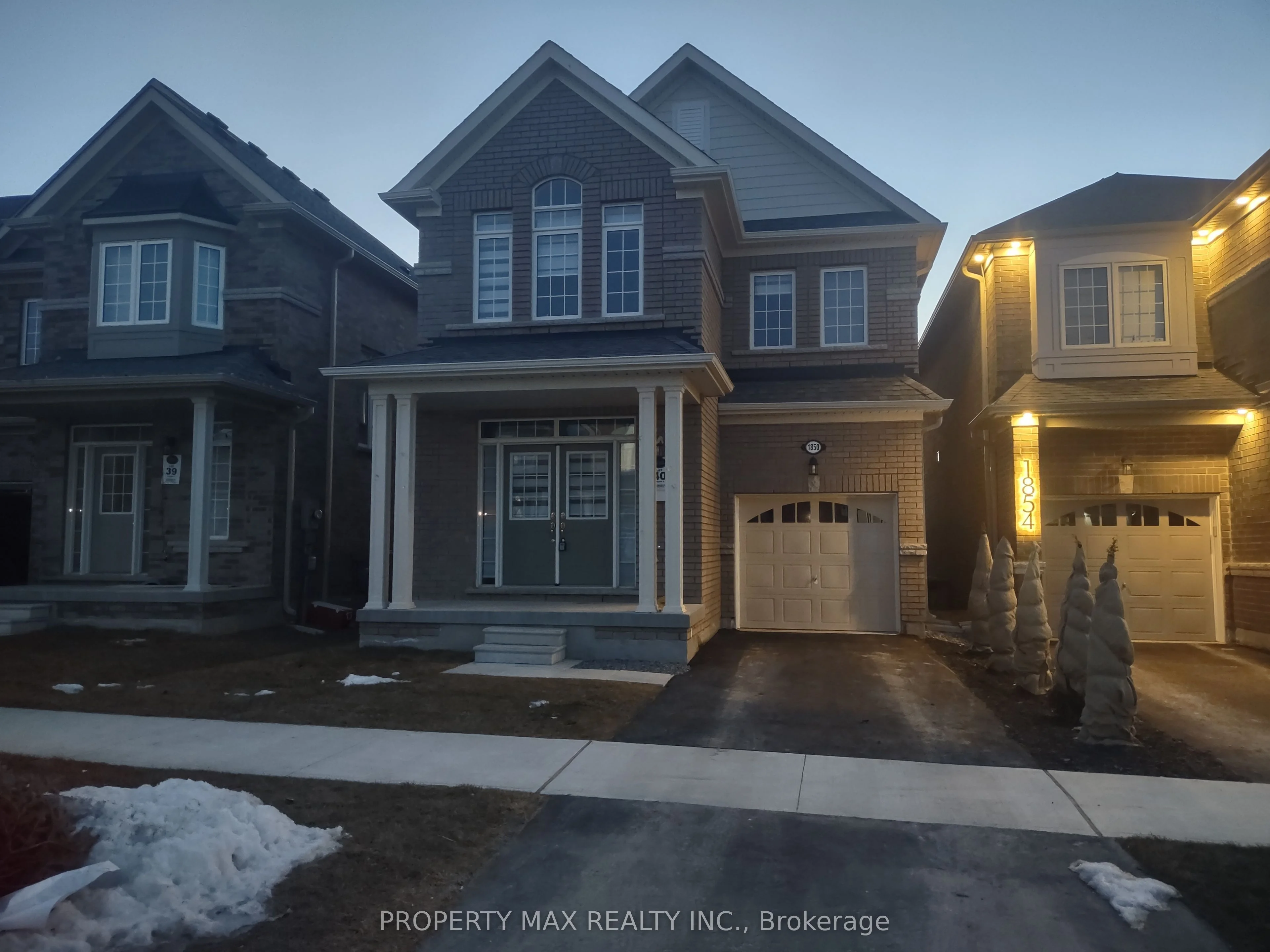 1850 Fosterbrook Street, Oshawa, On L1k 0m9