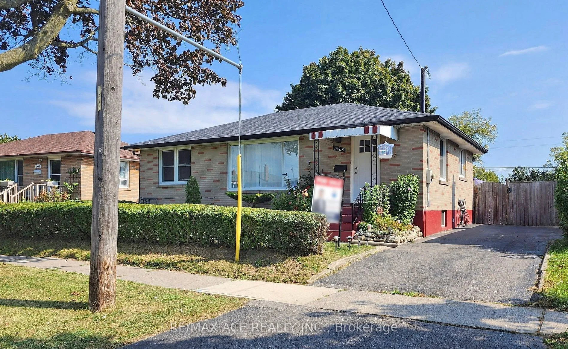 1409 Tremblay Street Main, Oshawa, ON L1J 3X7