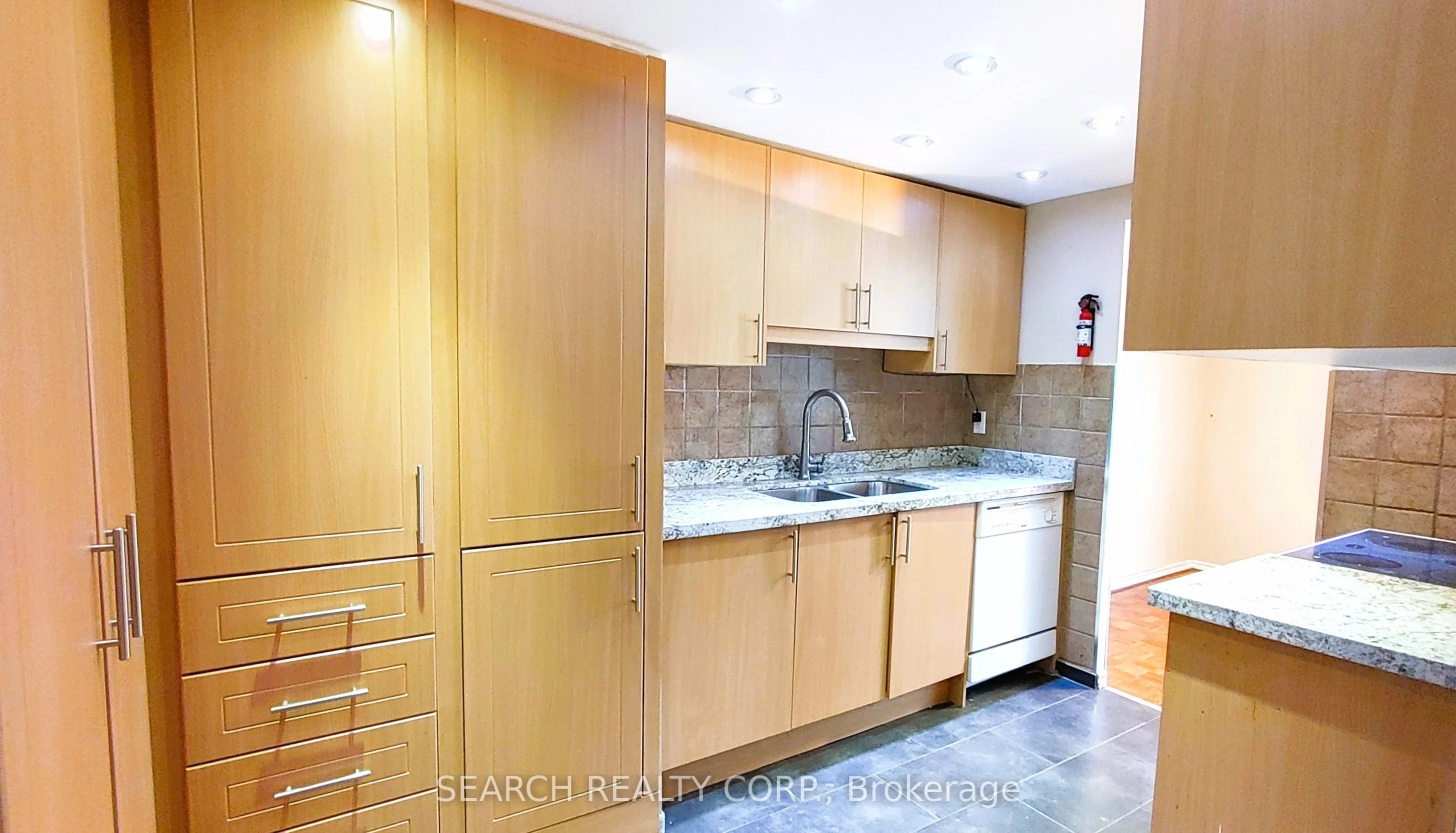 2721 Victoria Pk Avenue 902, Toronto E05, ON M1T 3N6