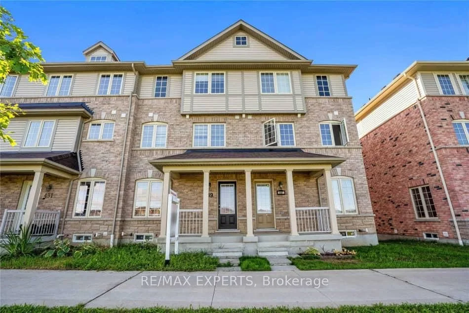 489 Rossland Road E, Ajax, On L1z 0k8