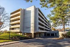 120 Elgin Street W 206, Oshawa, On L1g 1s7