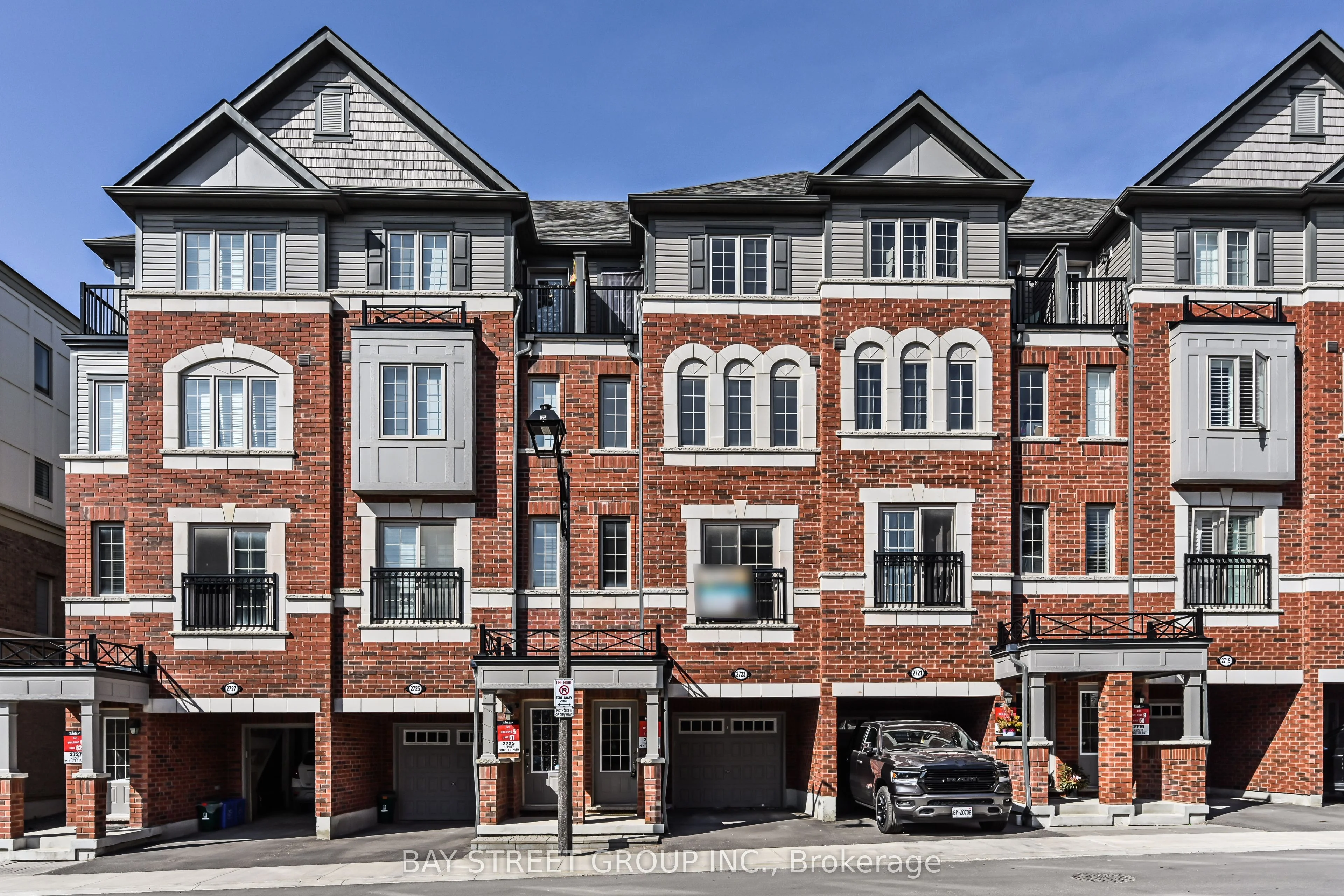 2723 Deputy Minister Path, Oshawa, On L1l 0m7