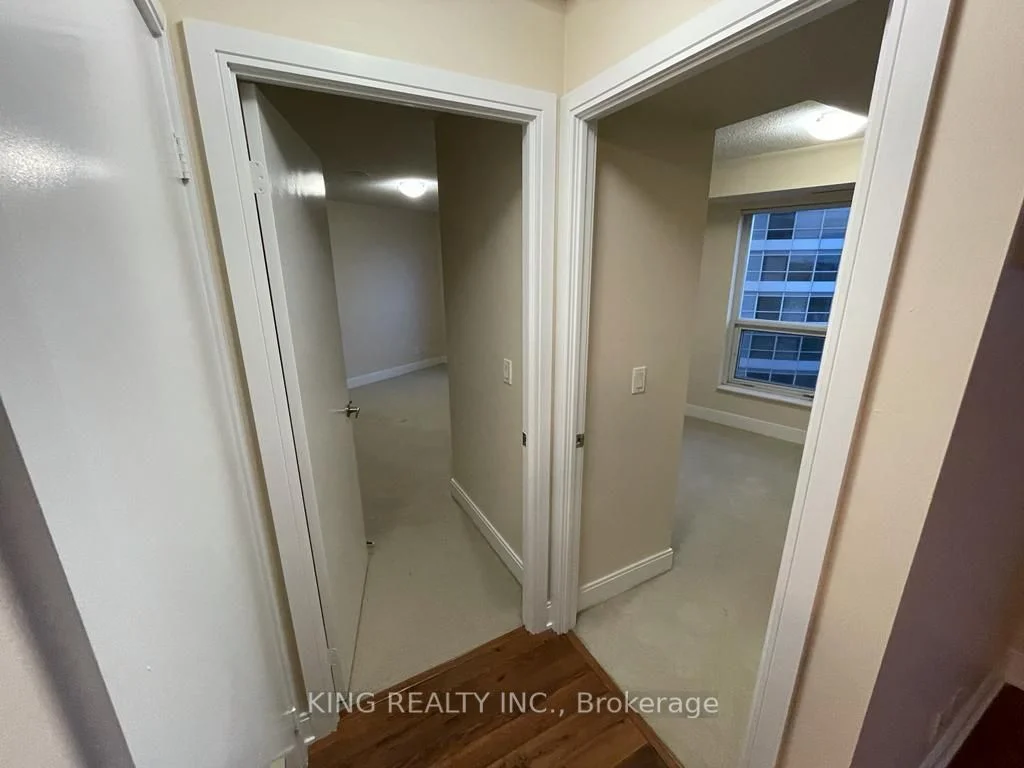 125 Village Green Square E 1511, Toronto E07, On M1s 0g3