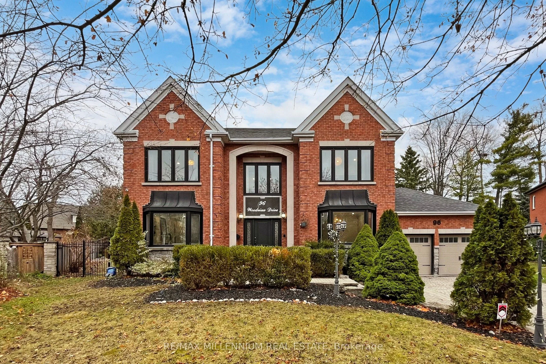 96 Woodview Drive, Pickering, ON L1V 1L2