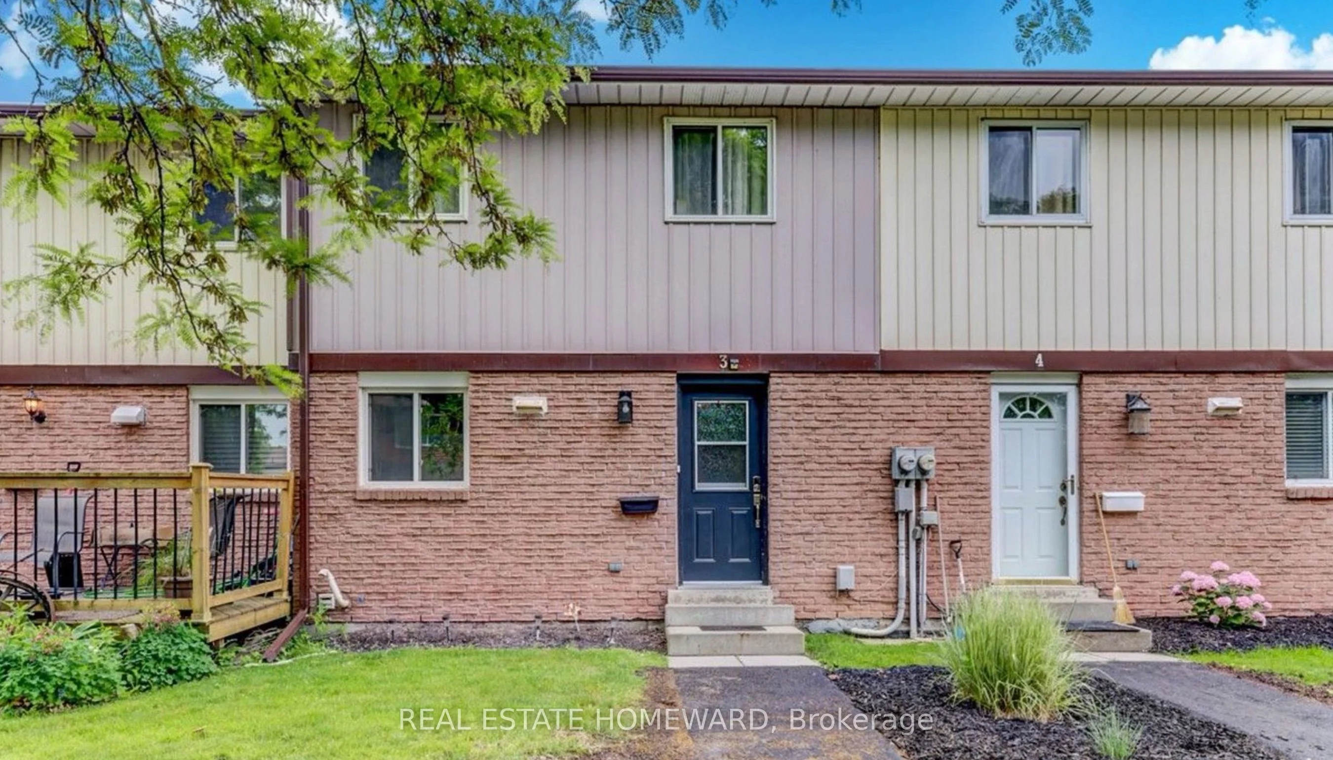 540 Dorchester Drive 3, Oshawa, ON L1J 6M5