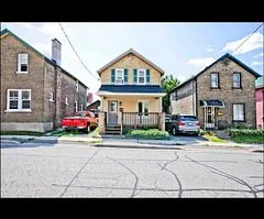 97 Richmond Street W Main Fl, Oshawa, ON L1G 1E3