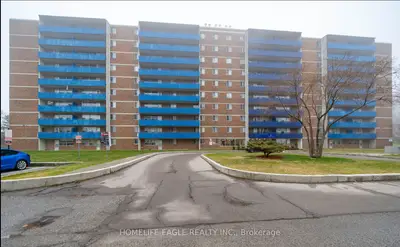 5 Glamorgan Avenue E 701, Toronto E04, ON M1P 4P1