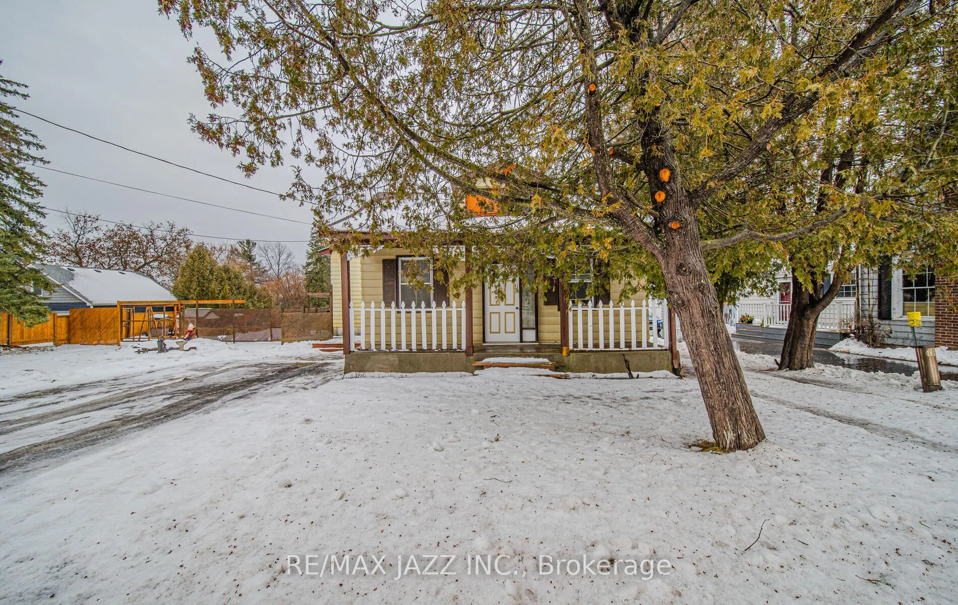 2030 Newtonville Road, Clarington, ON L0A 1J0