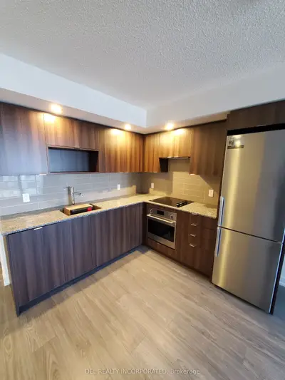 225 Village Green Square 1405, Toronto E07, ON M1S 0N4