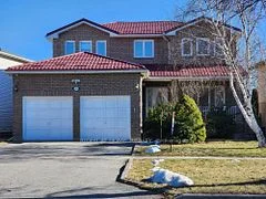 819 Grandview Street N, Oshawa, ON L1K 2K1