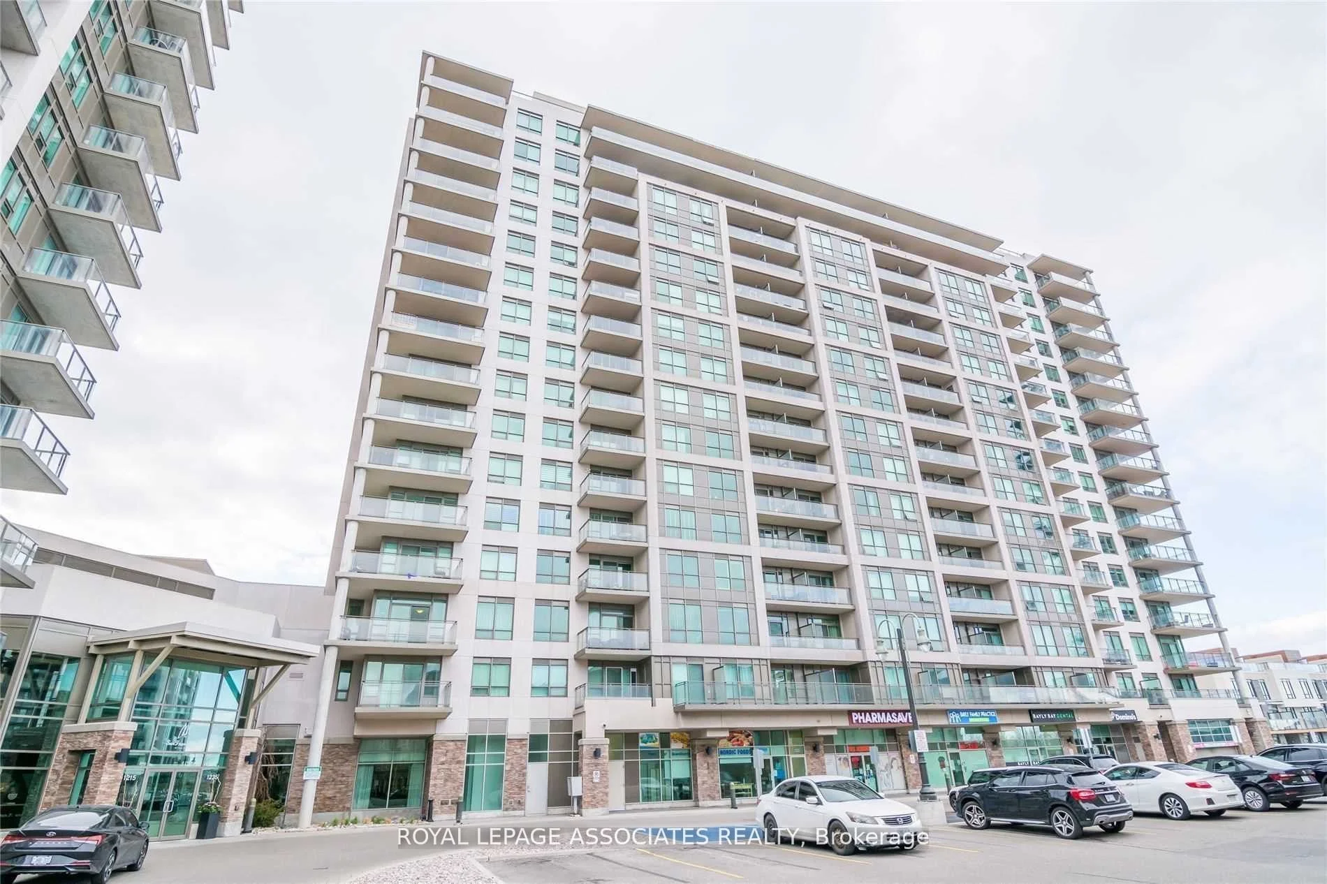 1235 Bayly Street 706, Pickering, On L1w 1l7