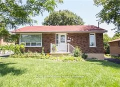 597 Carlyle Court, Oshawa, ON L1H 6S3